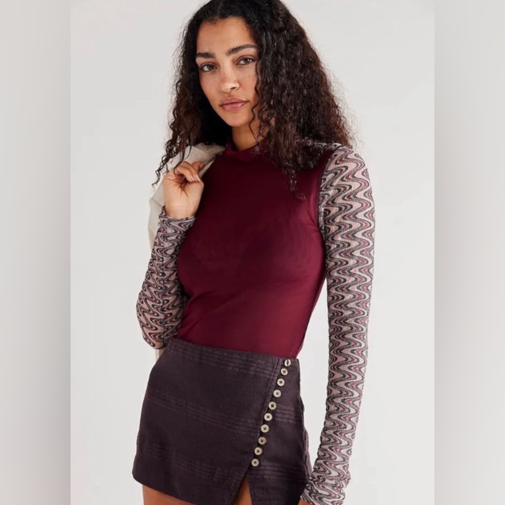 Free People ⭐️ IR ⭐️ Fitted Retro Sleeve Mesh Mock Neck Top XS NWOT